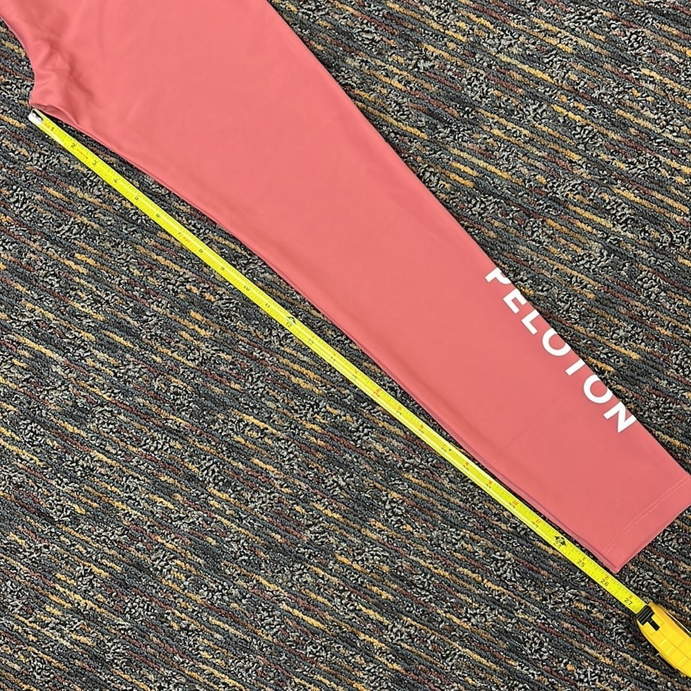 Peloton Solid Flex Leggings, Rose Pink, Size Medium - Picture 5 of 6